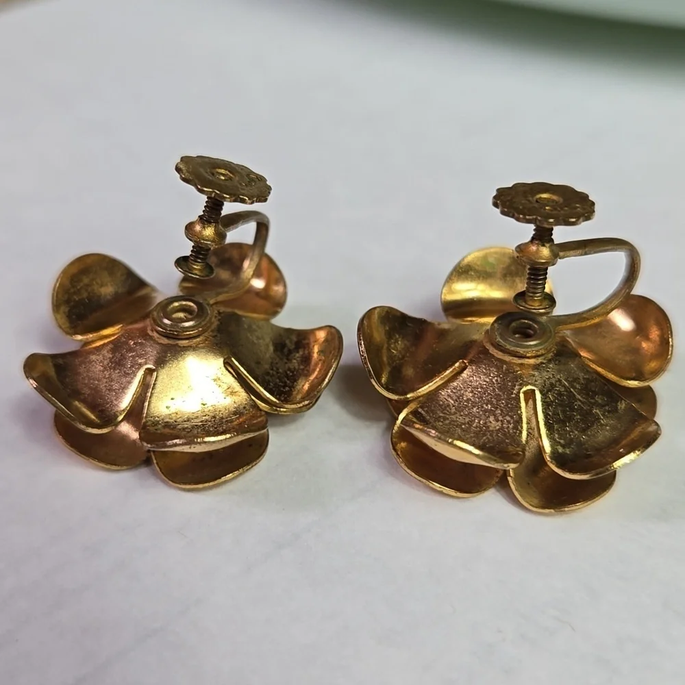 Coro Gold Tone 3D Flower Earrings with Green Stone